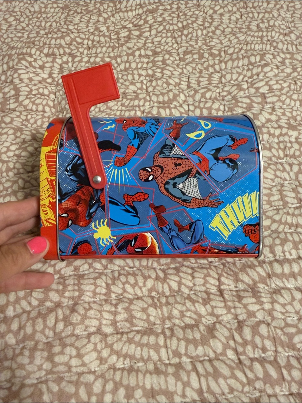 Spider-Man mailbox measures 6” x 4 1/2”
